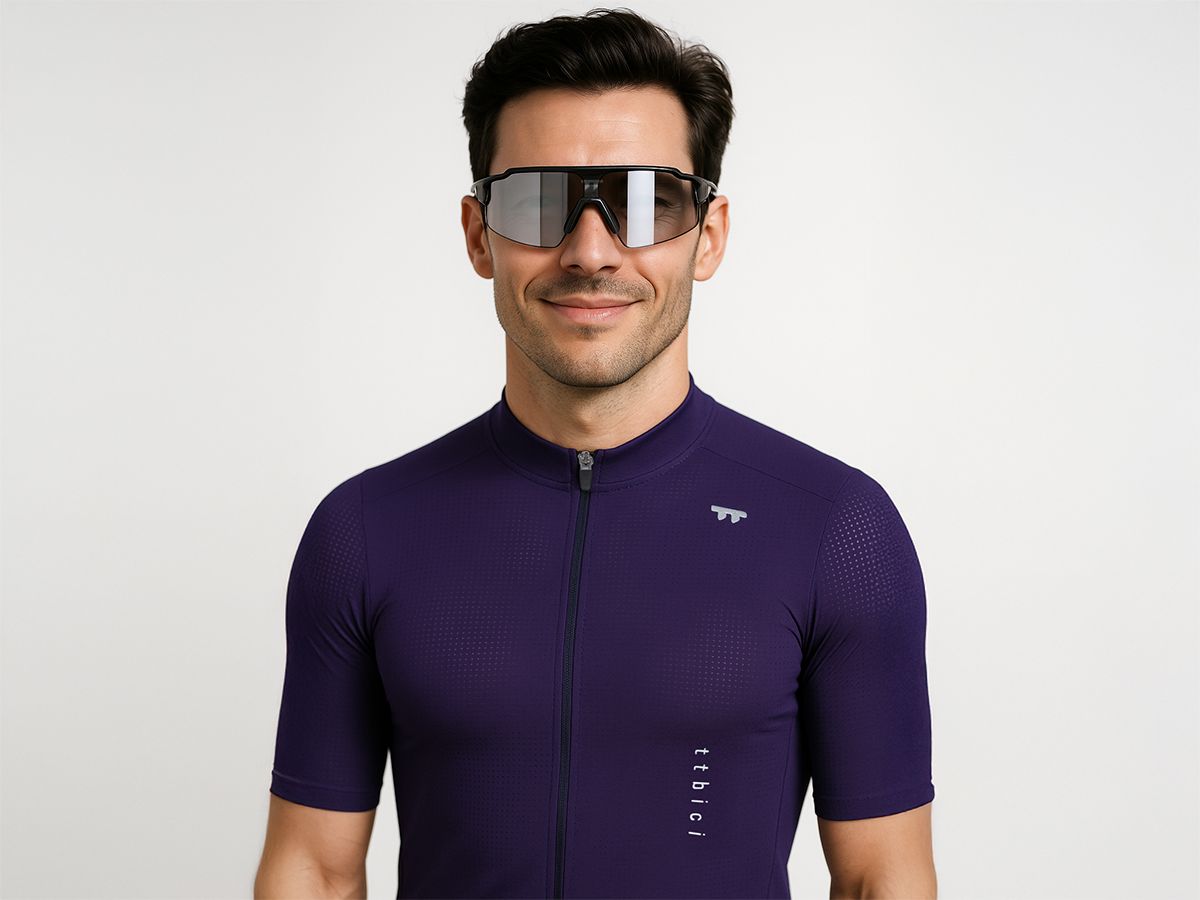 A-2 Performance Sunglasses / Transparent Black / Photochromic Lens (CAT 0 - 3)