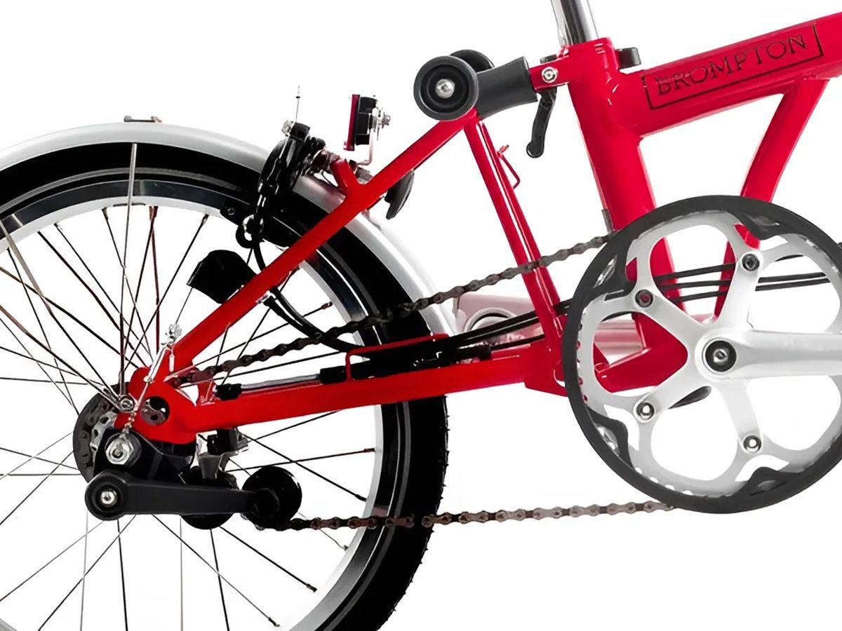 Brompton C Line Explore Rocket Red - 6 speed with Mid handlebar