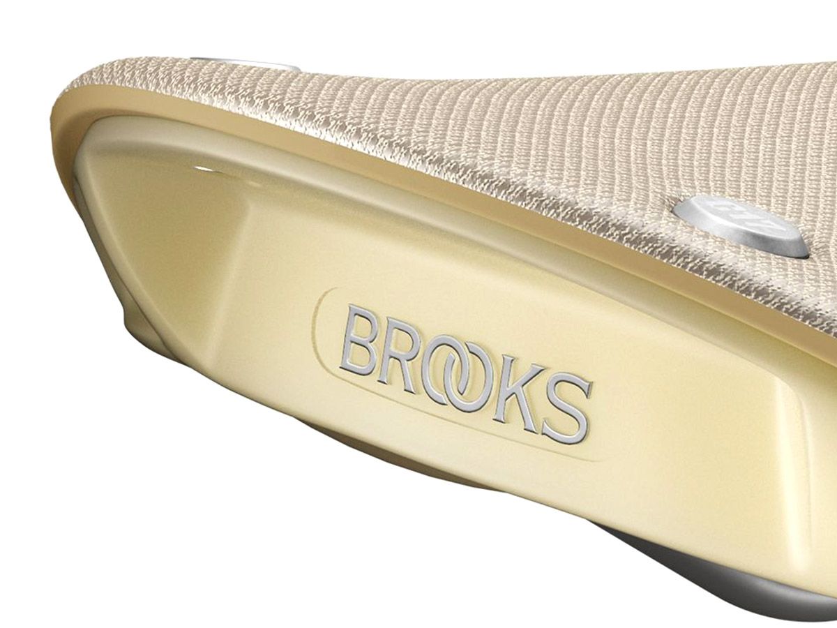 Brooks C17 Special Recycled Nylon Natural