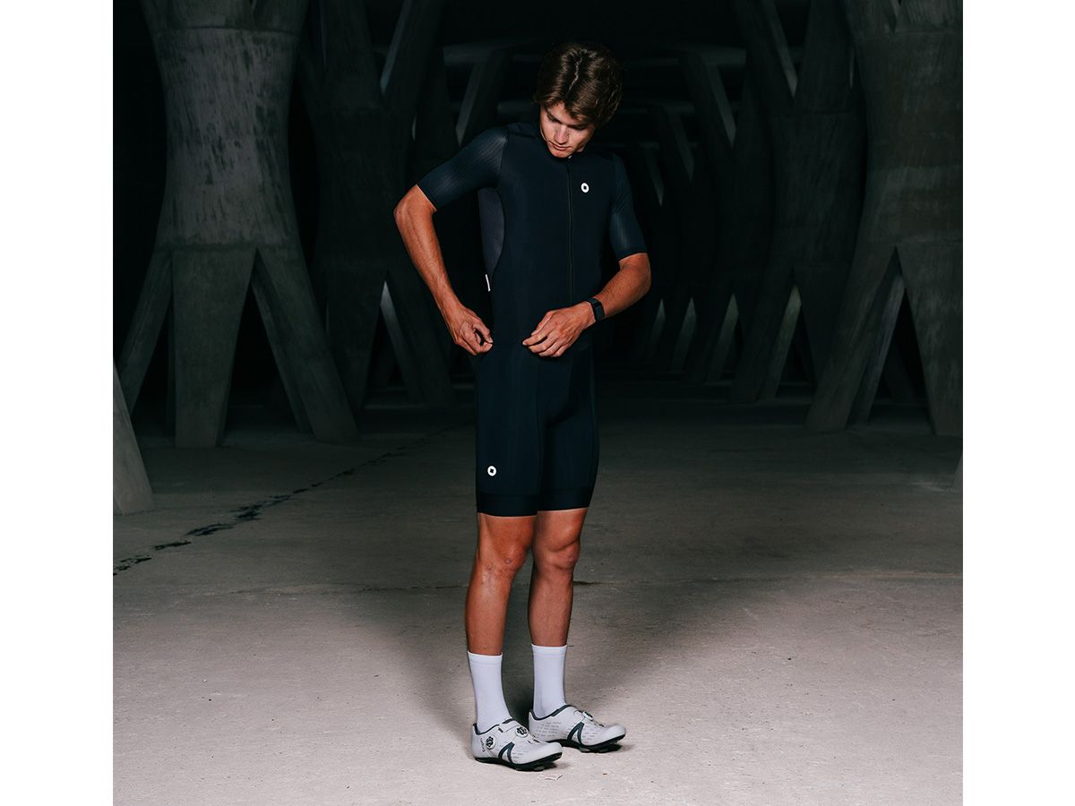 The Service Course Men's Engineered Short Sleeve Jersey 男款短袖車衣 - 黑色 XS