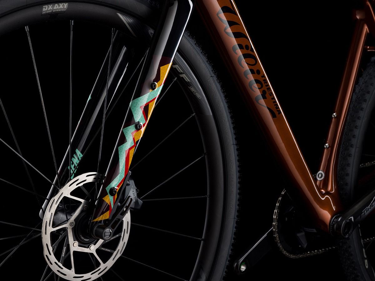 Wilier Triestina JENA 礫石車 SRAM RIVAL XPLR ETAP AXS 1X12/ MICHE GRAFF 鋁合金輪組 金屬銅