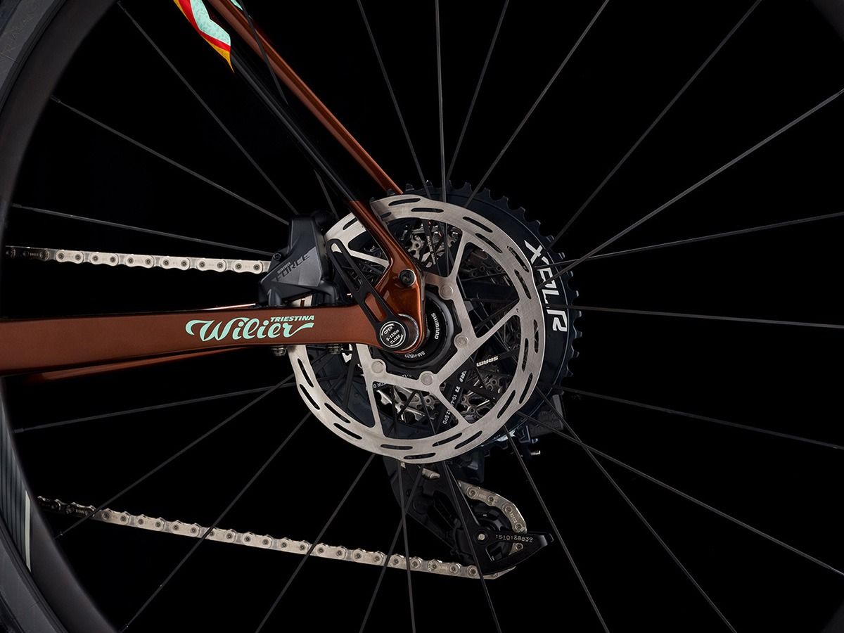 Wilier Triestina JENA 礫石車 SRAM RIVAL XPLR ETAP AXS 1X12/ MICHE GRAFF 鋁合金輪組 金屬銅